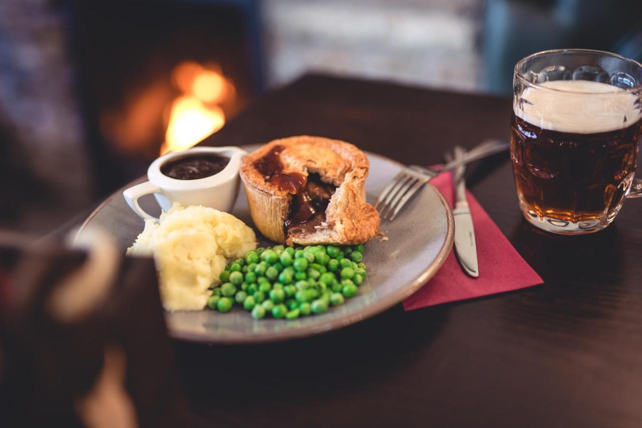 Black Bull Hotel Kirkby Stephen Bagian luar foto