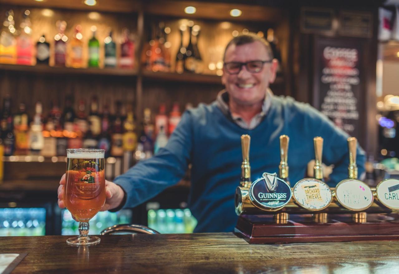 Black Bull Hotel Kirkby Stephen Bagian luar foto